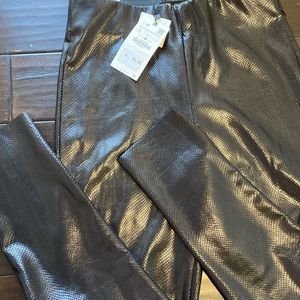 Never worn zara pants !